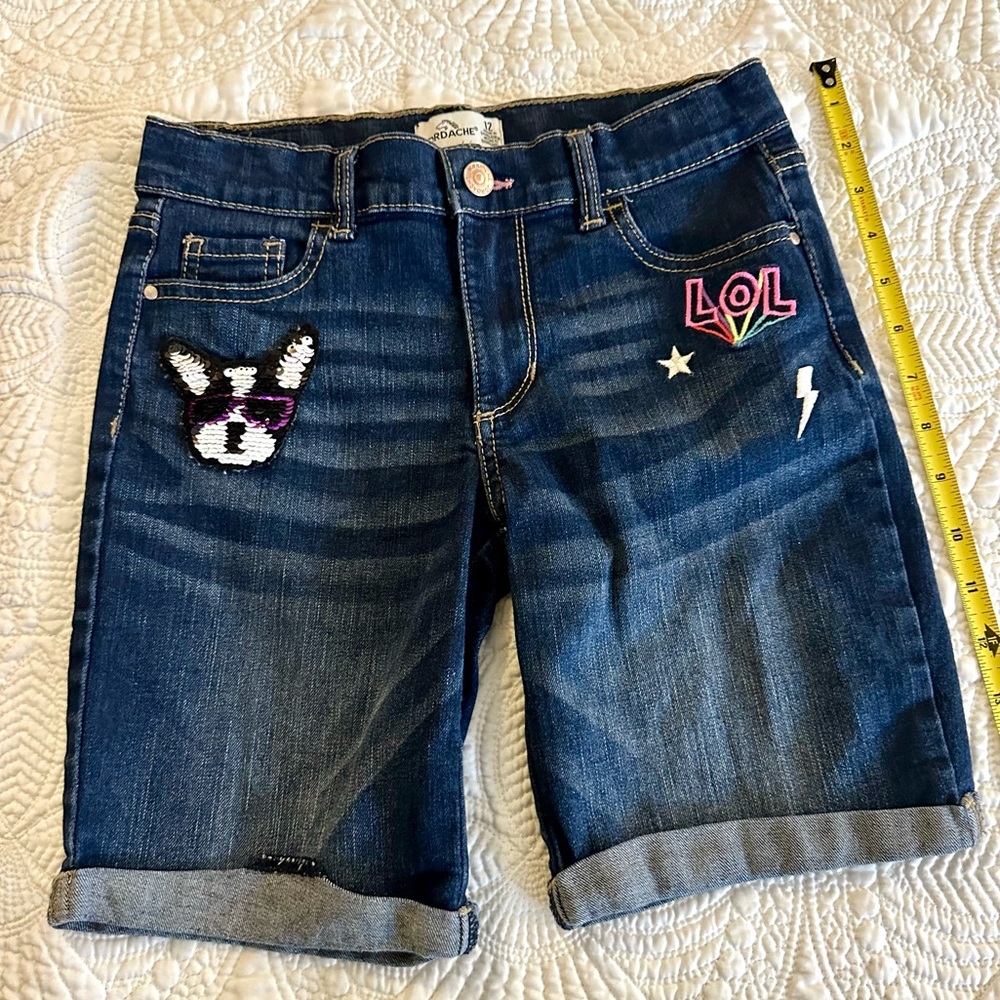 Jordache Girls' Frenchie Bulldog Graphic Roll Cuff Denim Jean Bermuda Shorts